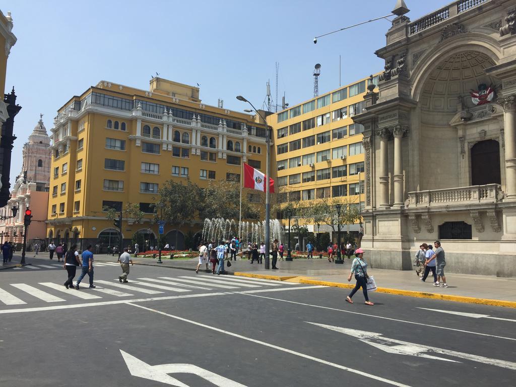 Apartamento 5 Estrellas En Centro Historico De Lima Apartment Luaran gambar